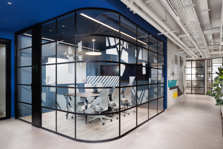 LinkedIn : GINDI STUDIO