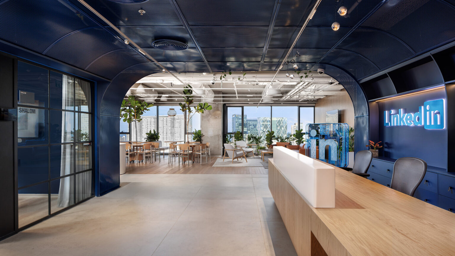 LinkedIn : GINDI STUDIO