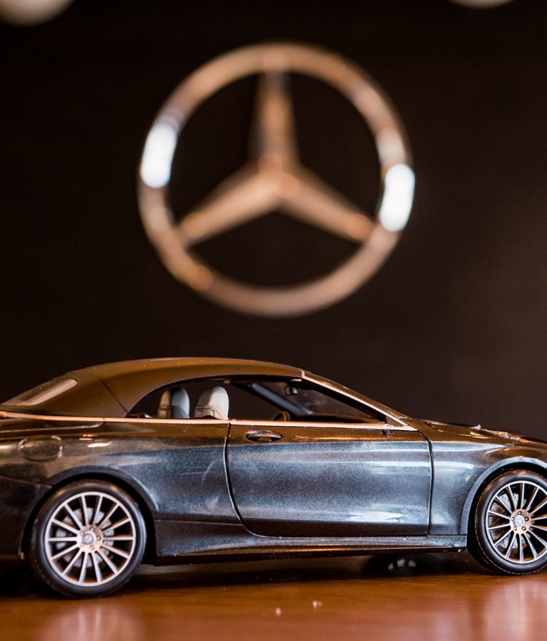 MERCEDES (143) MERCEDES (143)
