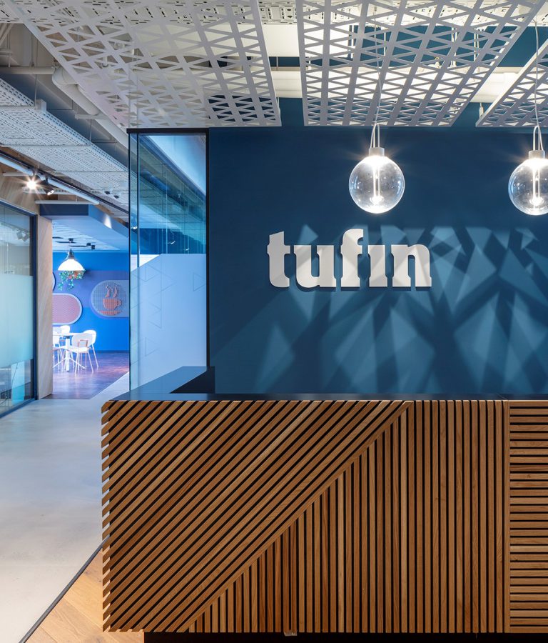 TUFIN (37)A TUFIN (37)A